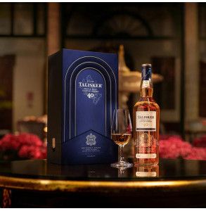 Single Malt Scotch Whisky Talisker 40 years old 2