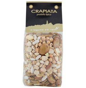 Zuppa di legumi con grano tipica di Matera