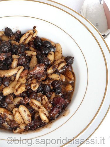 Ceci neri, cavatelli e pancetta Pasta con Ceci neri: cavatelli e pancetta